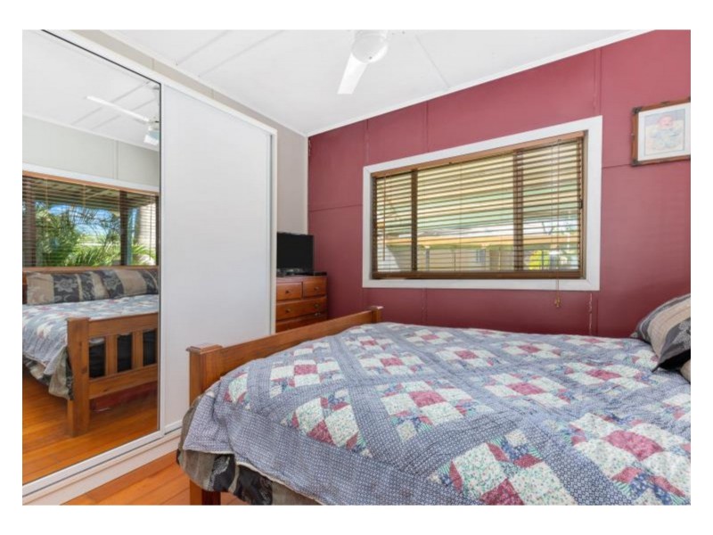 132 Park Street, Park Avenue QLD 4701